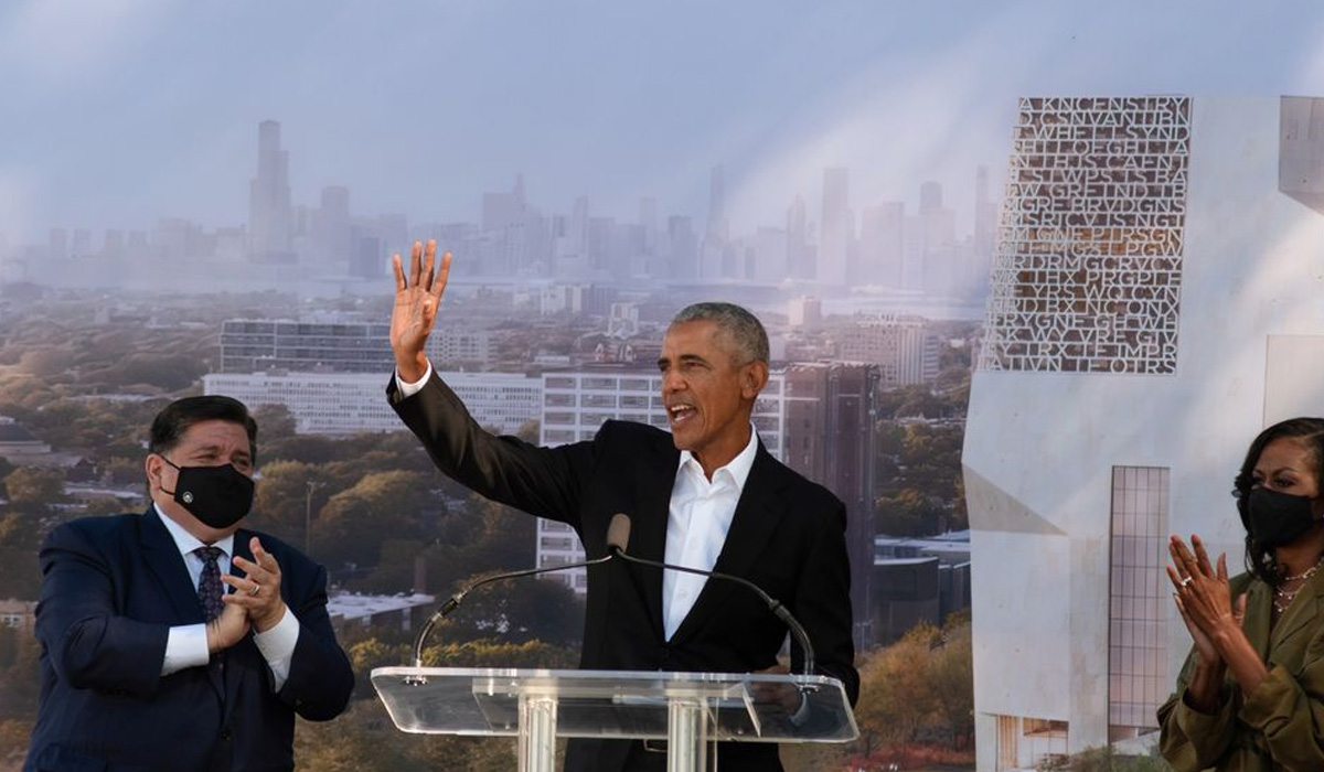Obama warns against politics of 'anger and resentment' in Chicago